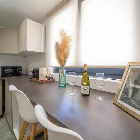 Harmonie Apartments 5 Mins From A6 Et Chalon Sur Saone Farges-les-Chalon Buitenkant foto