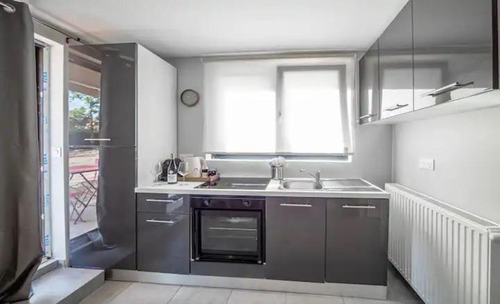 Harmonie 5 Mins From A6 Et Chalon Sur Saone Apartment Farges-les-Chalon